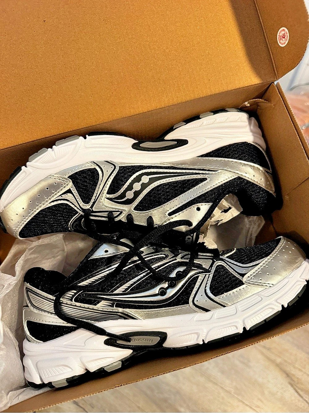 Saucony Ride Millennium Women's Sneakers Black & Silver US 8.5